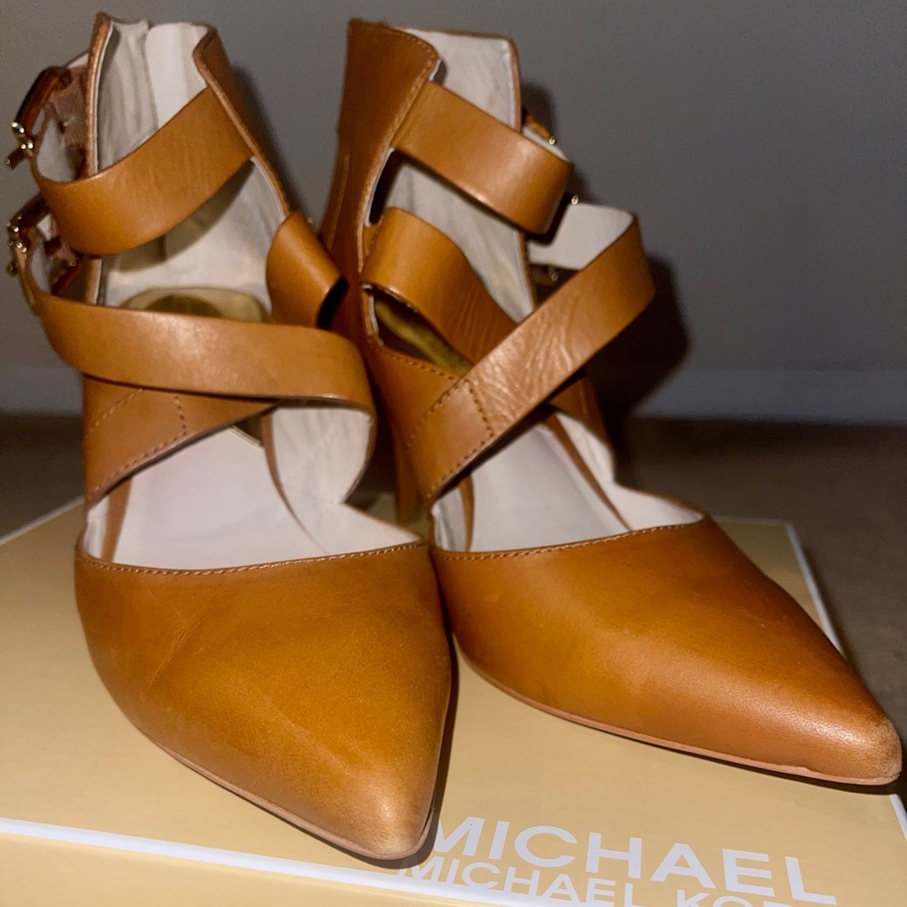 MICHAEL KORS Tamara Cross Strap heel pumps